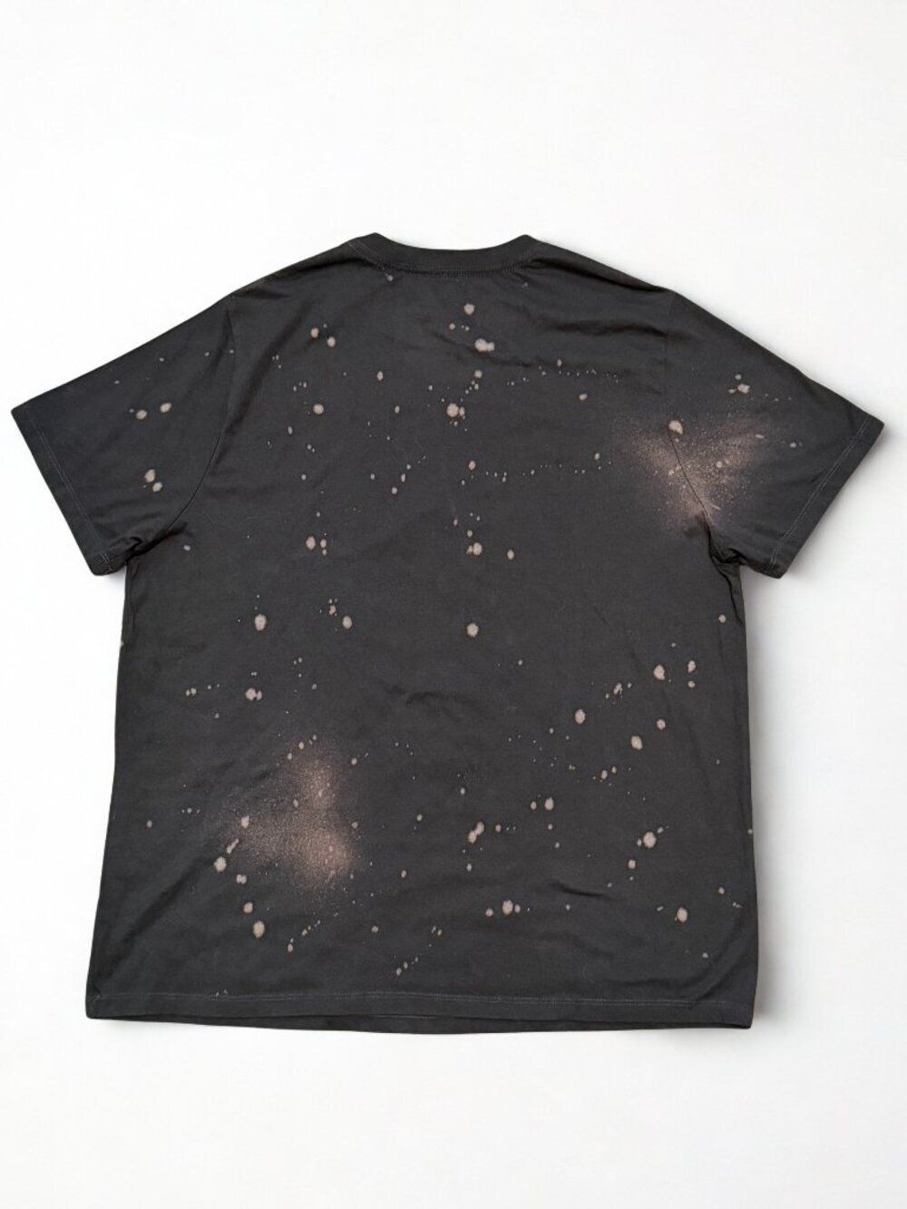 Disneyland Resort Bleach Splatter T-Shirt NWT Black L - Picture 2 of 5